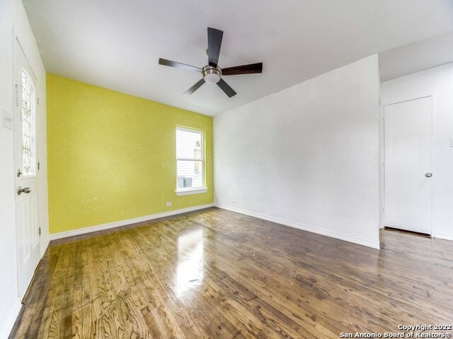 Building Photo - 210 Venice St