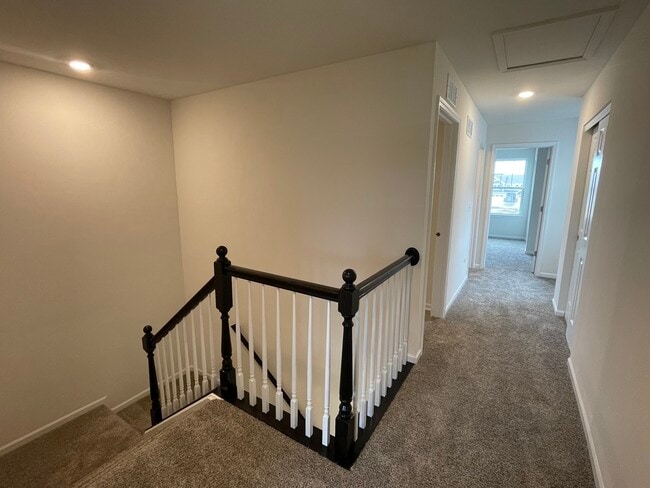 Building Photo - 12640 S Talbot Cir