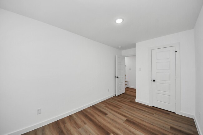 Building Photo - 8021 Birmingham St