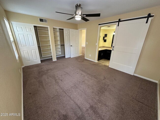 Building Photo - 8919 S Lori Ln