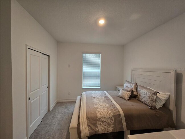 Building Photo - 7518 117th Ln E