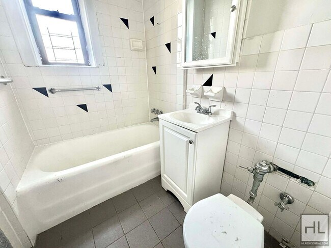 Building Photo - 66 STREET