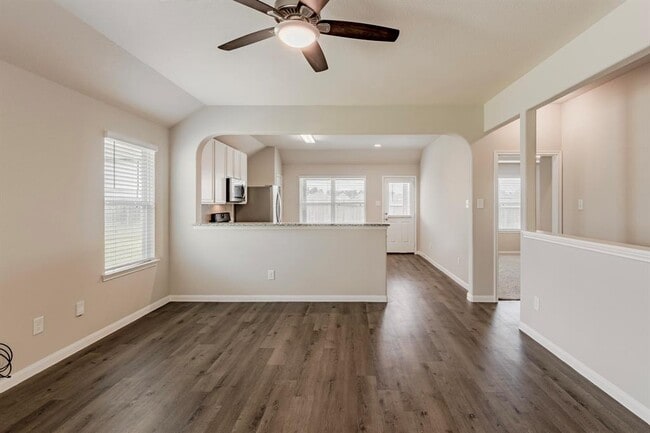 Building Photo - 4922 Blue Jacaranda Wy