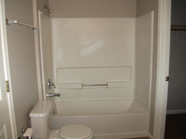 Building Photo - 1105 Walters Dr