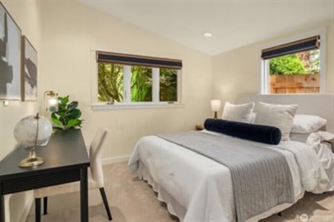 Building Photo - 4510 48th Ave NE