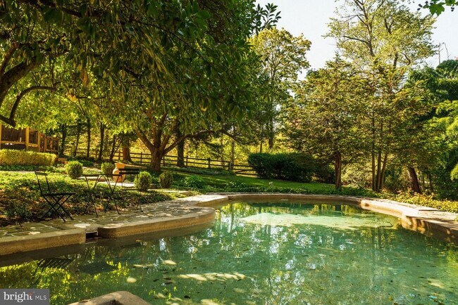 Building Photo - 2943 Windy Bush Rd