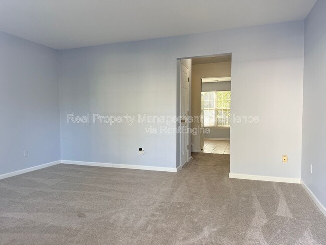 Building Photo - 12 Red Ln