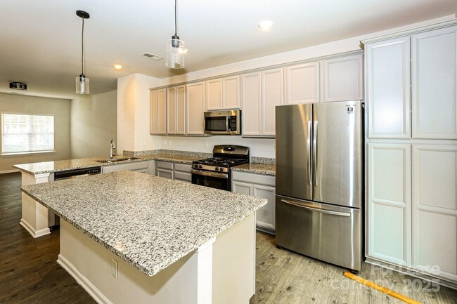 Building Photo - 7442 Sienna Heights Pl