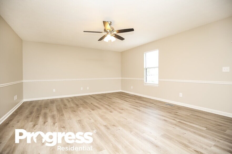 Building Photo - 2525 Tiffany Ct