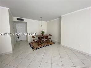 Building Photo - 6061 Collins Ave