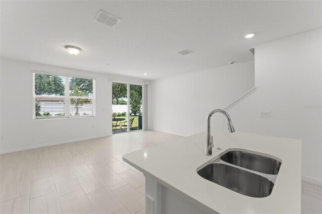 Building Photo - 2121 Crape Jasmine Ln