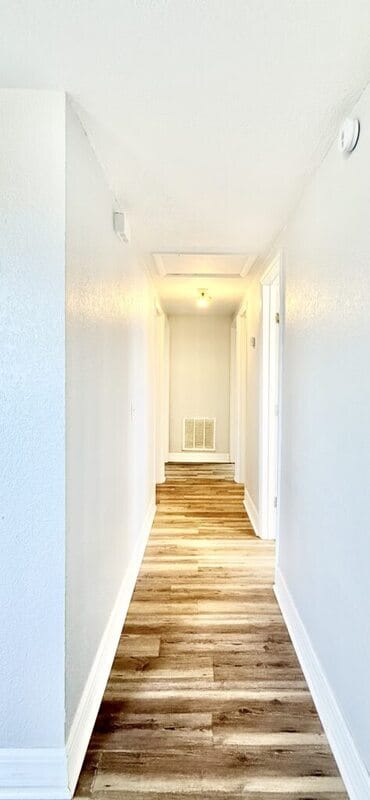 Building Photo - 235 W Northside Dr