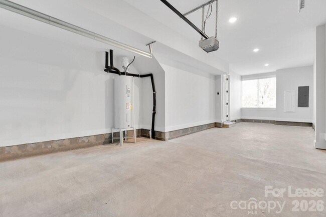 Building Photo - 113 Verbena St