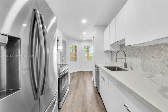 Building Photo - 1201 SW 128th Terrace