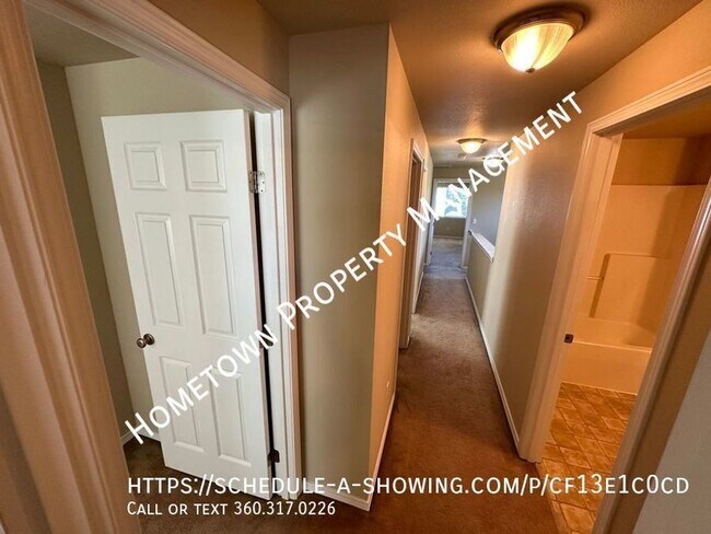Building Photo - Spacious 4 Bedroom Home in Horizon Pointe!...