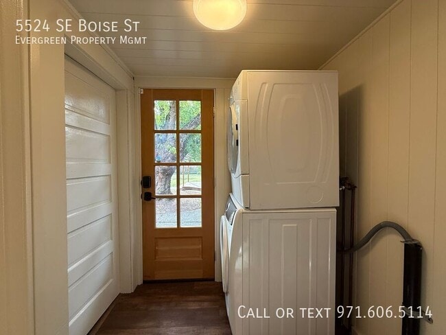 Building Photo - 5524 SE Boise St