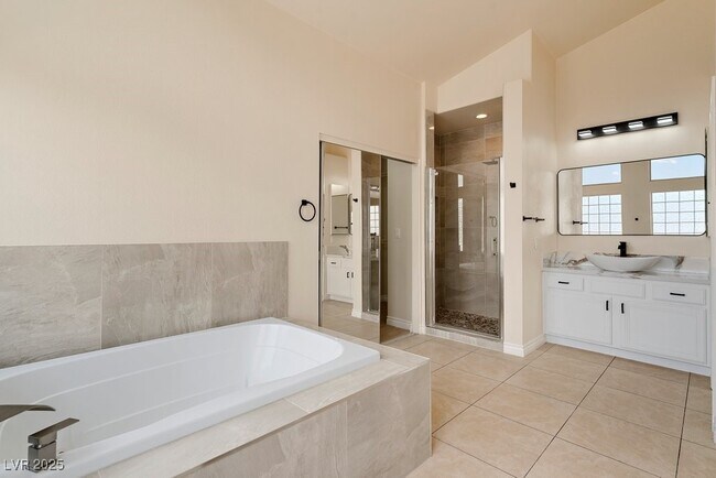 Building Photo - 8594 Lambert Dr