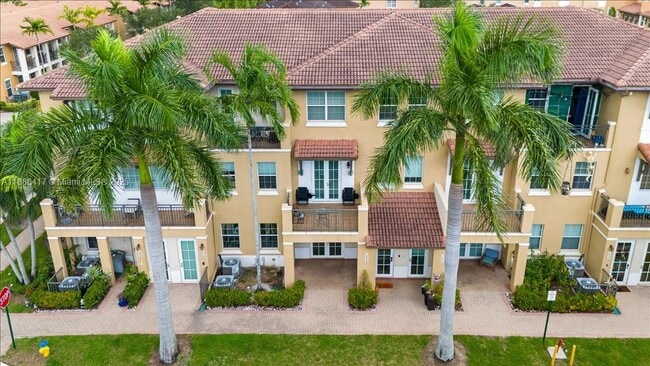 Building Photo - 1048 SW 147th Ave