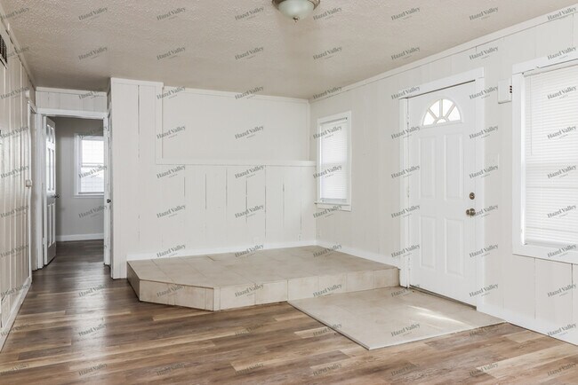 Building Photo - 4511 Ashby Rd