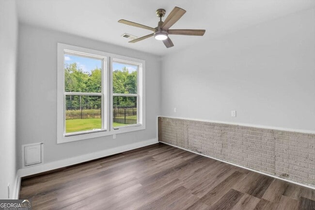 Building Photo - 408 Cottonwood Cir