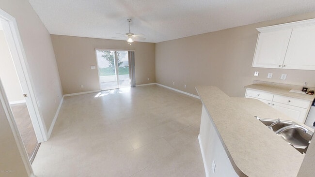 Building Photo - 2457 Deercroft Dr