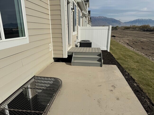 Building Photo - 3783 Big Horn Dr