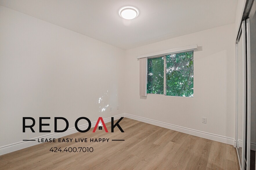 Building Photo - 6853 Agnes Ave