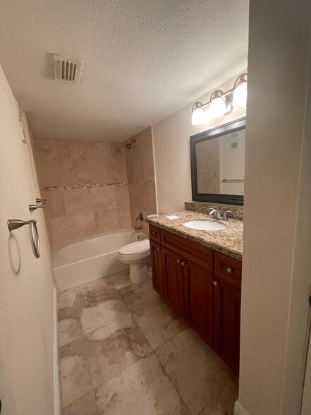 Building Photo - 15560 SW 104th Ter
