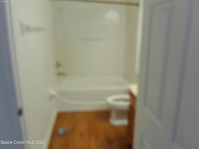 Building Photo - 435 Margie Dr