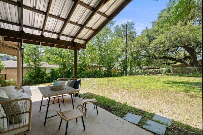 Building Photo - 4904 Enchanted Ln