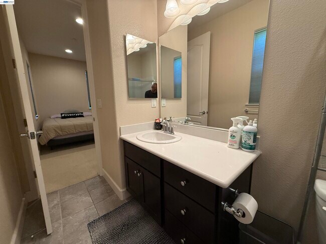 Building Photo - 7826 Kelly Canyon Pl