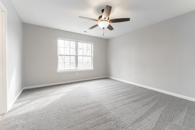 Building Photo - 11438 Shady Hollow Ln