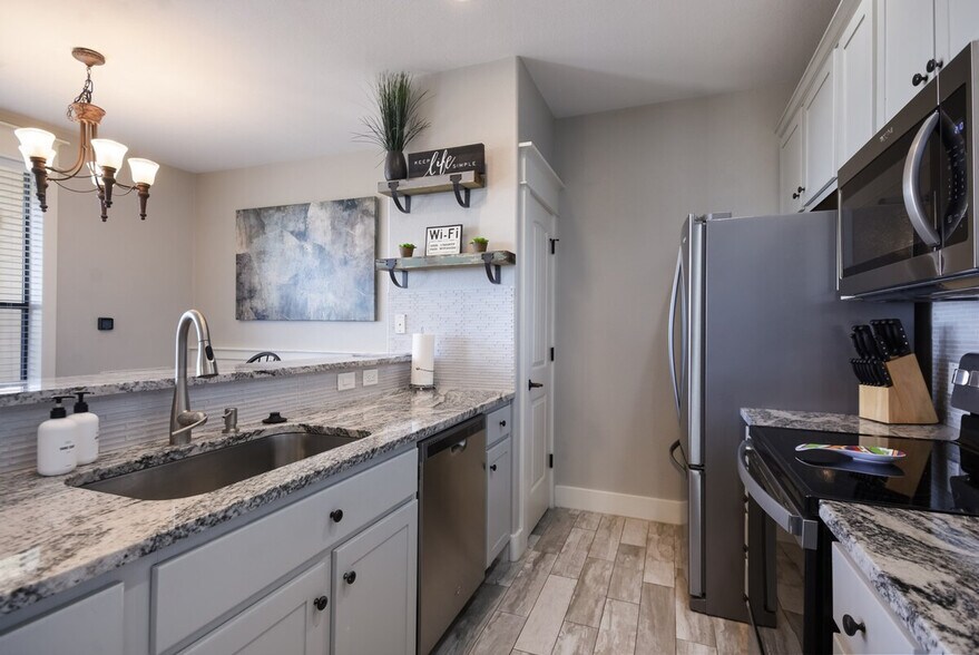 Building Photo - 17804 Maritime Point