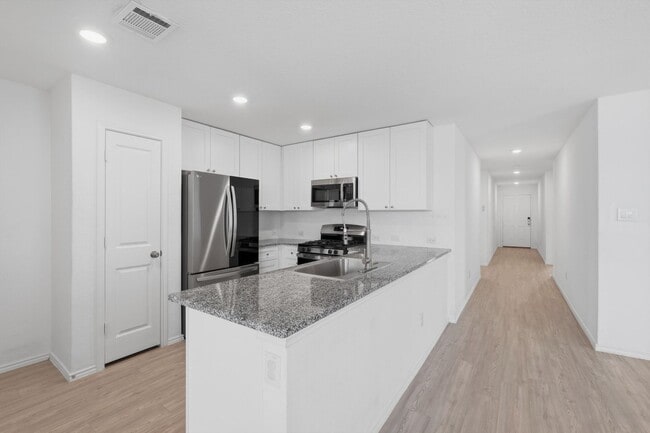 Building Photo - *Half off of the 1st months rent!*