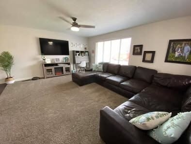 Building Photo - 1147 W 40 S