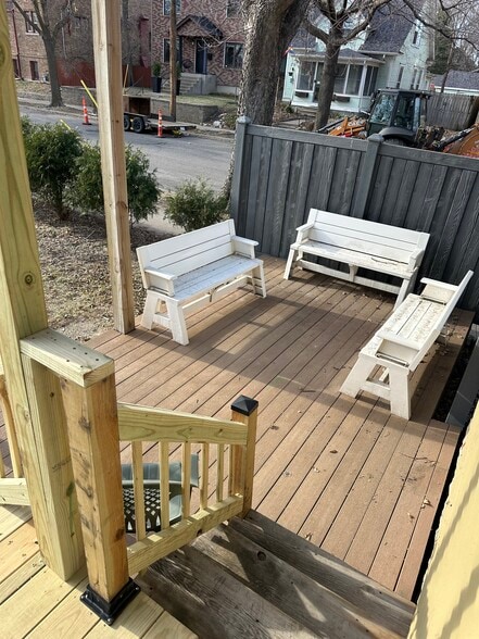 Building Photo - 235 Logan Ave N