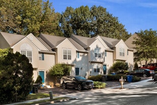 Building Photo - 539 Upland St