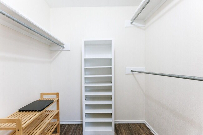 Building Photo - 5703 80th St