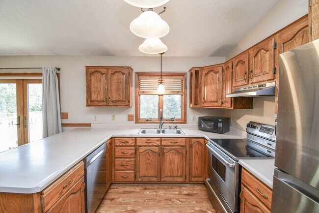 Building Photo - Spacious 4-Bedroom Acreage with Stunning Views Near Hartford — 1.5 Acres of Country Living!