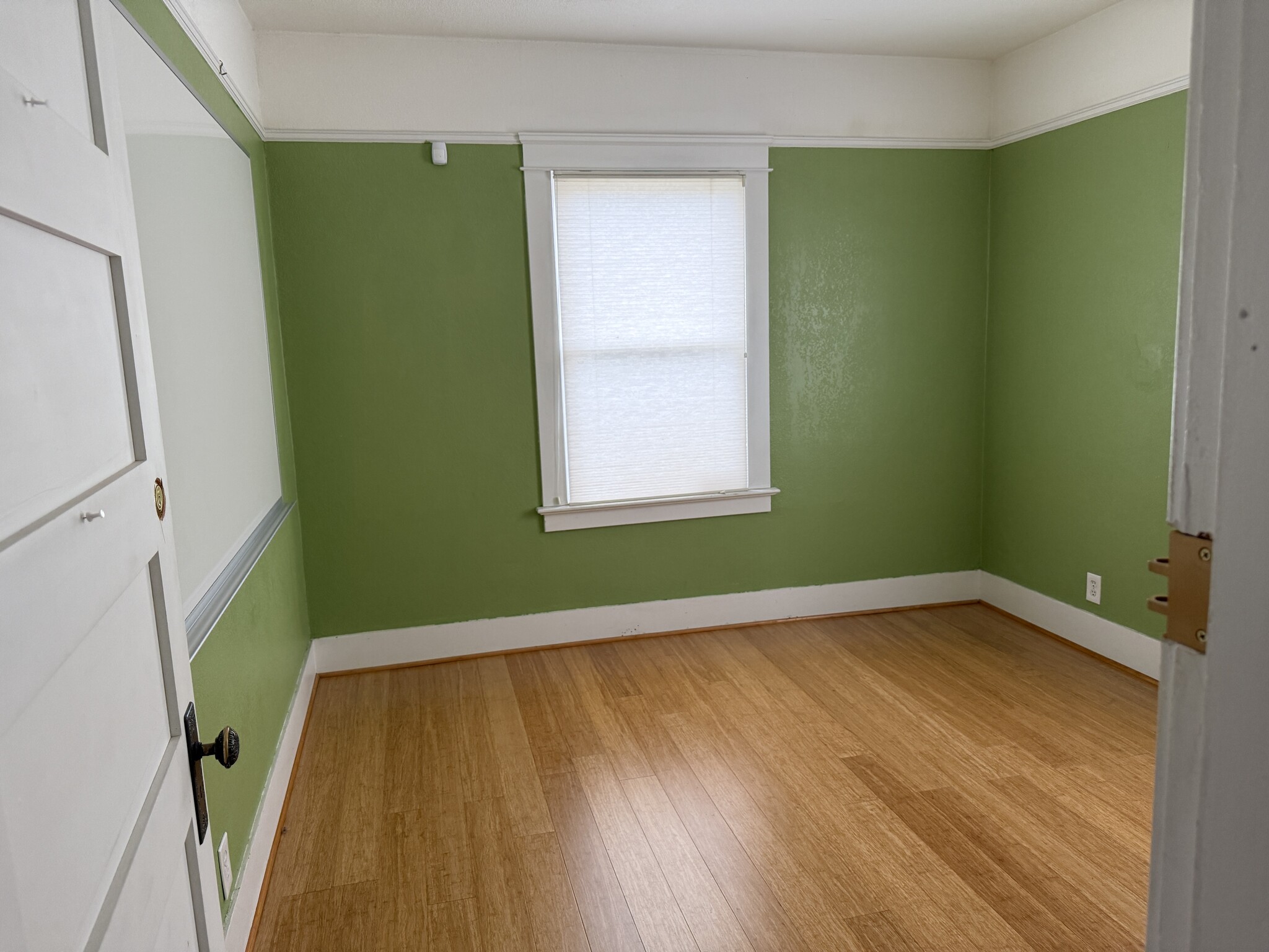 Main Floor North Bedroom - 1529 N Killingsworth St