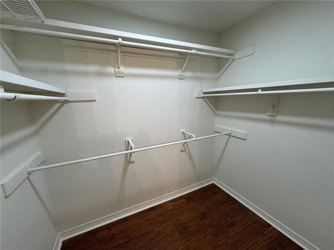 Building Photo - 1117 Pinemont Dr