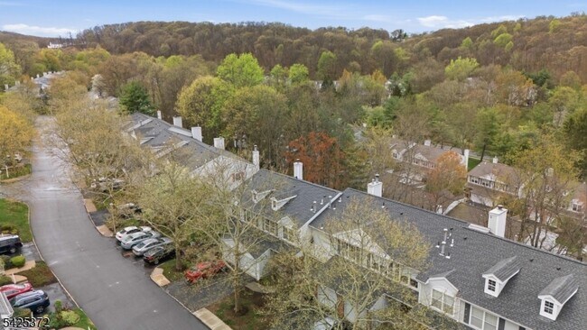 Building Photo - 30 Birch Terrace