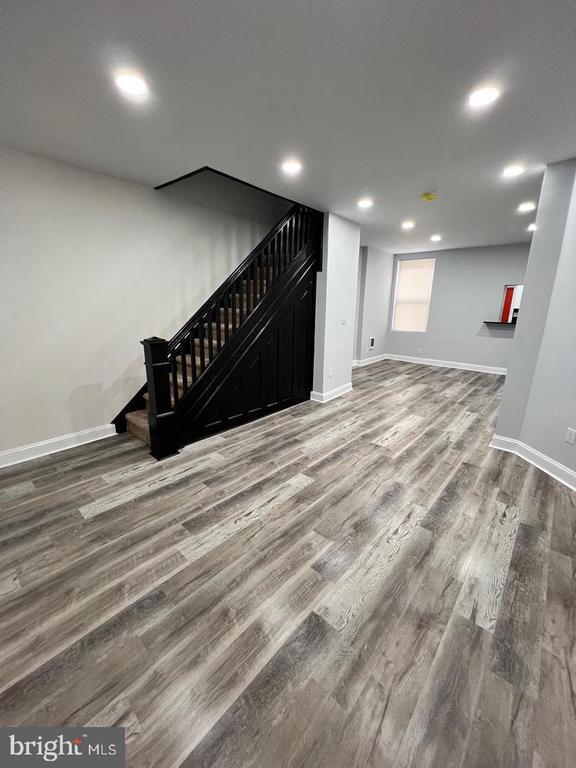 Building Photo - 6645 Vandike St