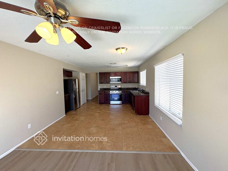 Building Photo - 4709 N 84th Dr