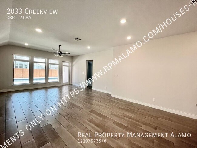 Building Photo - 2033 Creekview-