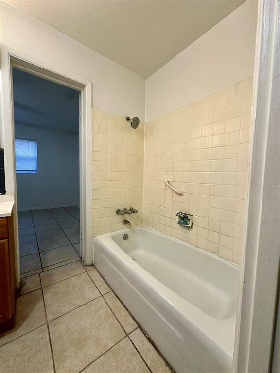 Building Photo - 1916 NE 21st Pl