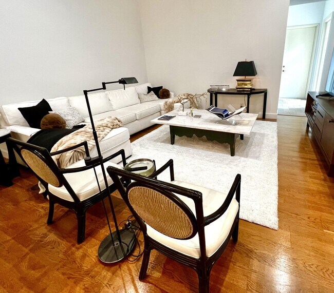 Building Photo - 2050 Windsock Way