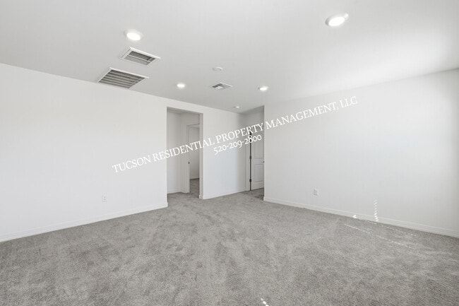 Building Photo - 7842 S New Strike Way