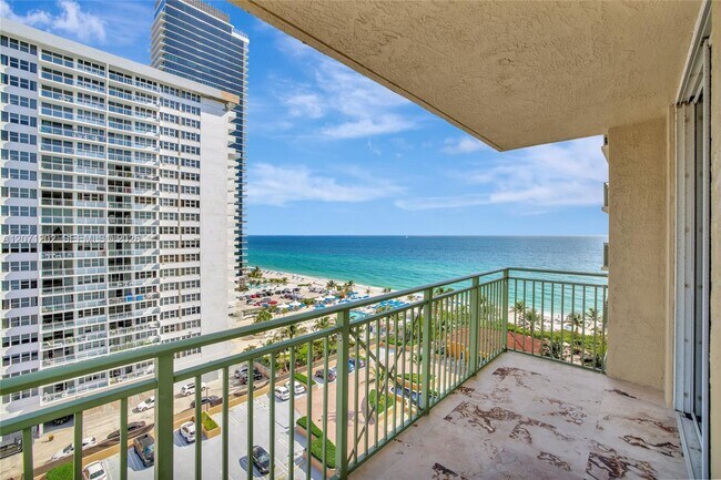 Building Photo - 2080 S Ocean Dr