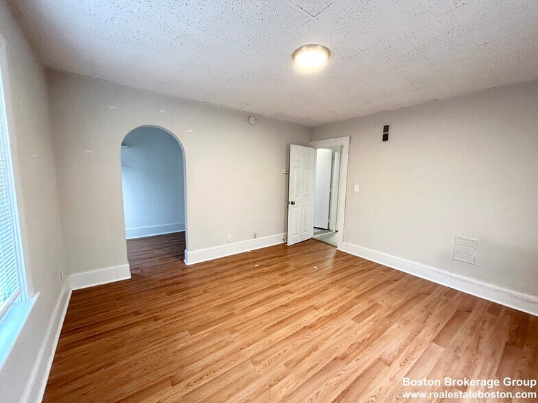 Building Photo - 99 Buttonwood St
